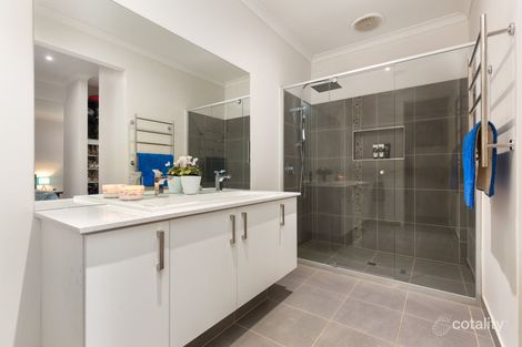 25 Ranfurlie Bvd, Cranbourne West, VIC 3977