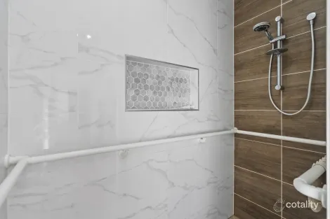 Property photo of 36 Daniell Close Ripley QLD 4306