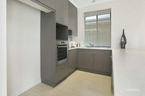 Property photo of 8 Emery Place St Clair SA 5011