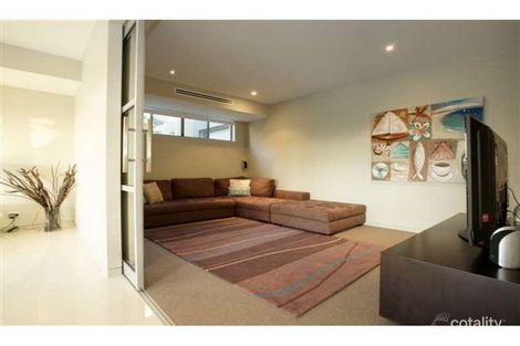 Property photo of 25 Mossman Court Noosa Heads QLD 4567