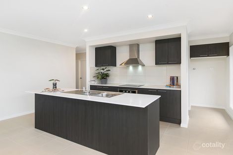 Property photo of 8 Adelaide Circuit Baringa QLD 4551