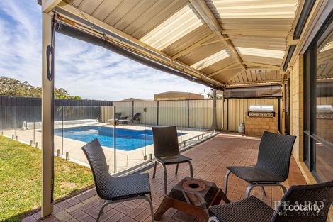 Property photo of 50 Wayford Circle Hocking WA 6065