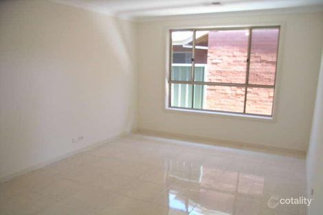 Property photo of 24 Hindmarsh Circuit Mawson Lakes SA 5095