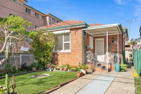 Property photo of 13 Macquarie Place Mortdale NSW 2223