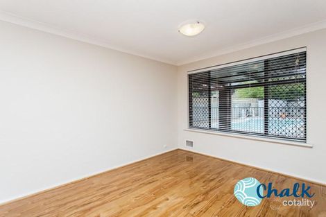 Property photo of 4 Haselmere Circus Rockingham WA 6168