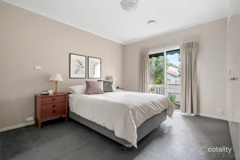 Property photo of 1/16 Edgevale Road Kew VIC 3101