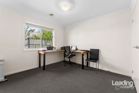 Property photo of 32 Triandra Avenue Romsey VIC 3434