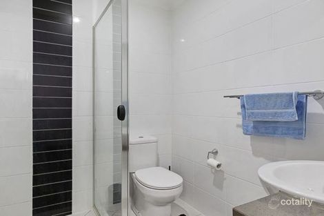 Property photo of 2/68A Makybe Diva Drive Ooralea QLD 4740