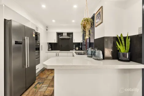 Property photo of 4 Owen Place South Windsor NSW 2756