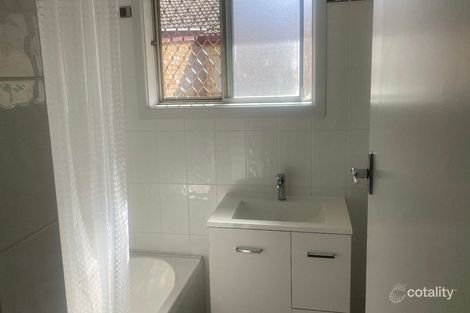 Property photo of 1/24 Glass Street Armidale NSW 2350