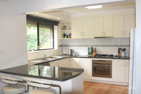 Property photo of 2 Highland Boulevard Ringwood VIC 3134