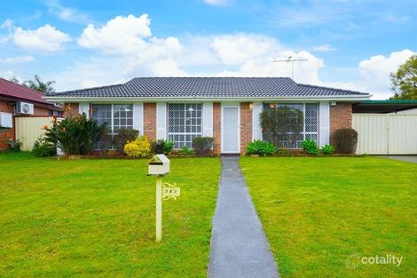 207 Copperfield Dr, Rosemeadow, NSW 2560