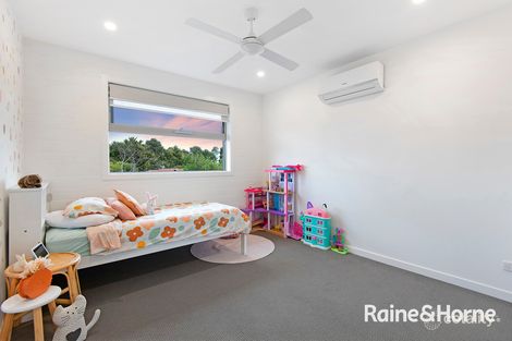 Property photo of 4 Radovic Court Cranbourne North VIC 3977