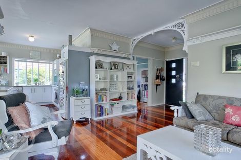 56 Effingham St, Tarragindi, QLD 4121