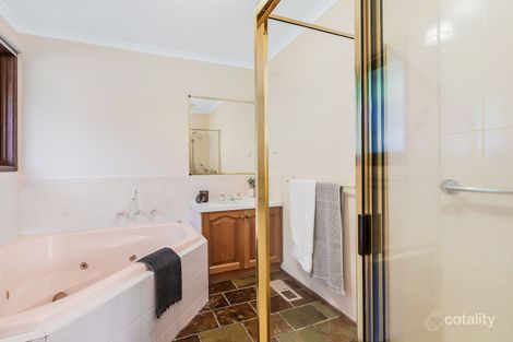 Property photo of 7 Werona Court Berwick VIC 3806