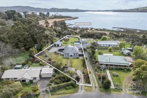 Property photo of 29 Swan Point Esplanade Swan Point TAS 7275