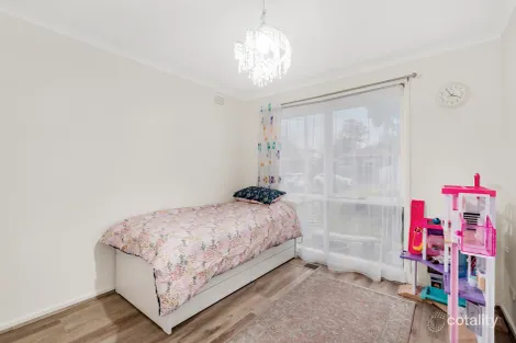 Property photo of 22 Virginia Crescent Bundoora VIC 3083