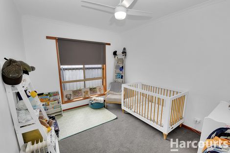 Property photo of 5 De Castella Drive Horsham VIC 3400