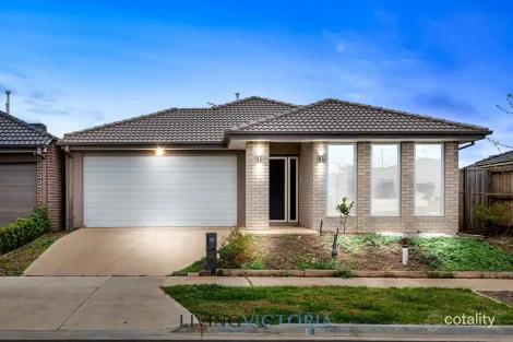 31 Houston Dr, Thornhill Park, VIC 3335