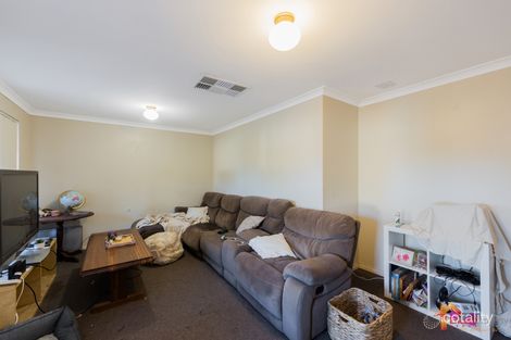 Property photo of 14 Eva Lynch Way Warnbro WA 6169