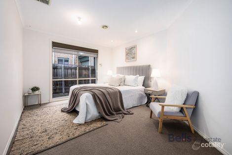 Property photo of 71 Stagecoach Crescent Sydenham VIC 3037