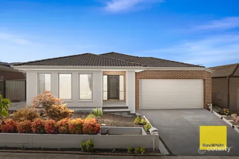 4 DARVEL DR, MERNDA, VIC 3754