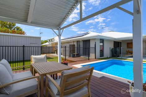 60 Emperor St, Tin Can Bay, QLD 4580