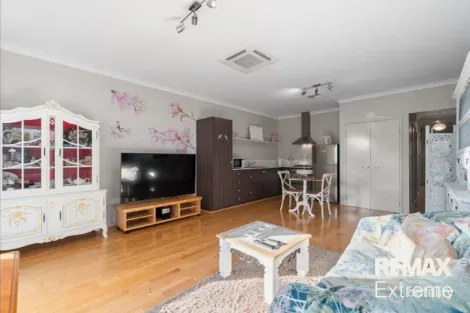 Property photo of 61 Stanbury Crescent Ellenbrook WA 6069