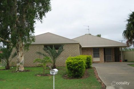 12 Chalmers Cres, Emerald, QLD 4720