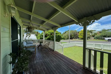 Property photo of 11 Crawford Drive Dundowran QLD 4655