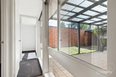 Property photo of 39 Chirnside Circuit Kambah ACT 2902
