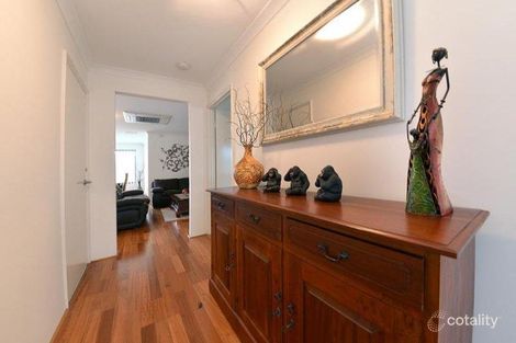 Property photo of 27/15 Crosthwait Circle Tapping WA 6065