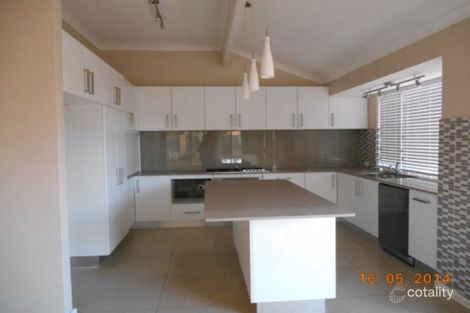 6 Bowen Lane, Mindarie, WA 6030