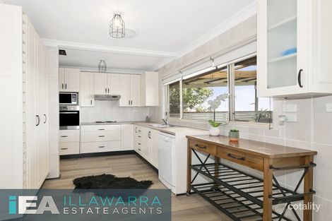 Property photo of 27 Girraween Avenue Lake Illawarra NSW 2528