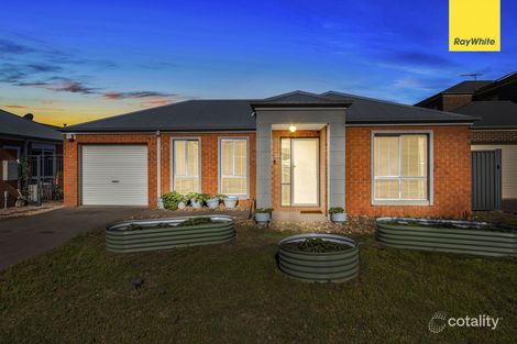 Property photo of 21 Dickerson Way Caroline Springs VIC 3023