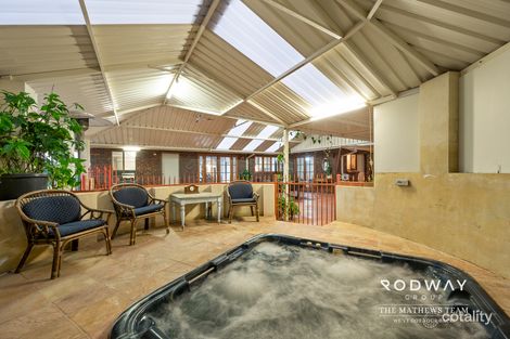 Property photo of 15 Onyx Road Mount Richon WA 6112