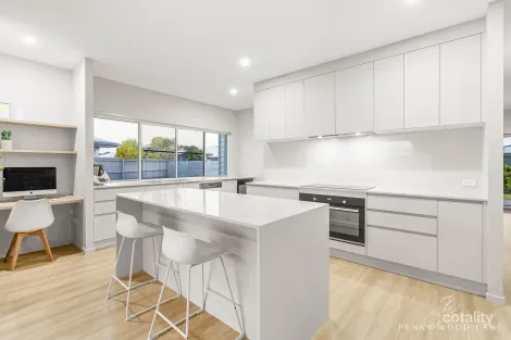 Property photo of 8 Nerinda Place Shoal Point QLD 4750