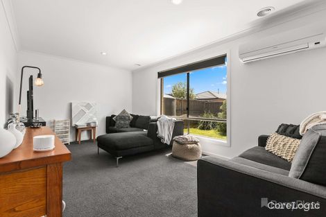 Property photo of 17 Leveret Way Narre Warren South VIC 3805