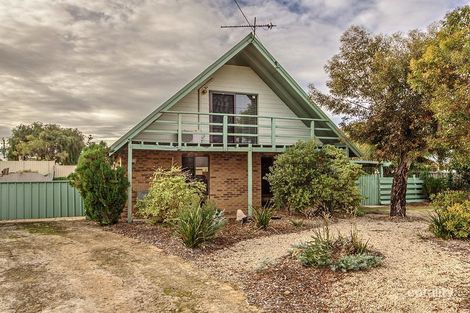 32 Ellendale St, Golden Bay, WA 6174