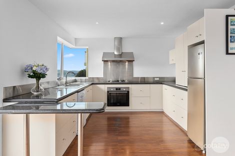 Property photo of 2/31 Nicholas Drive Sandy Bay TAS 7005