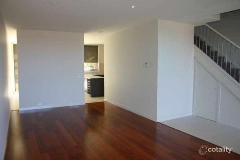 Property photo of 10/25 Pottage Circuit Macleod VIC 3085