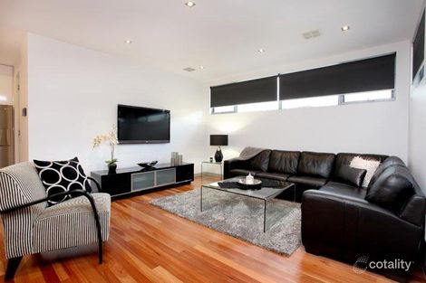 Property photo of 7 Kensington Street Caroline Springs VIC 3023