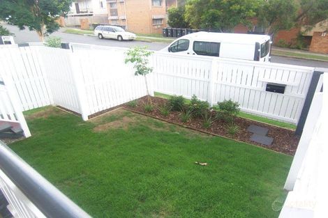 Property photo of 2/18 Caroline Street Annerley QLD 4103