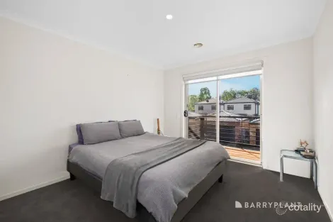 Property photo of 11 Lerderderg Walk Mernda VIC 3754
