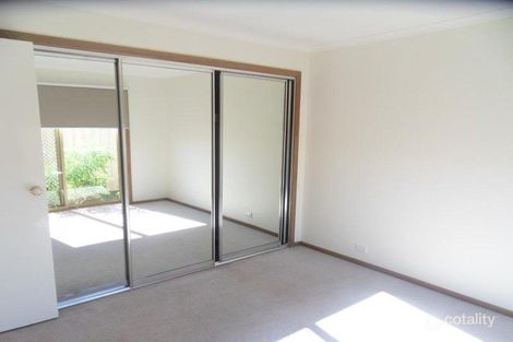 Property photo of 2/35 Taegtow Way Altona Meadows VIC 3028