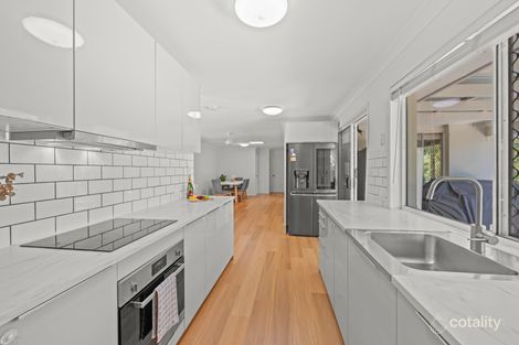 Property photo of 2 Guy Lane Oxenford QLD 4210