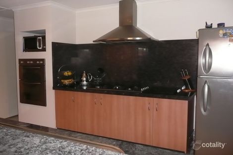 Property photo of 12 Mandarin Grove Werribee VIC 3030