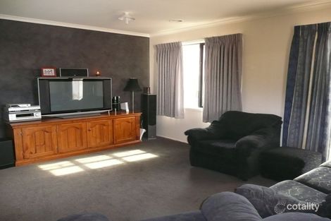 Property photo of 12 Mandarin Grove Werribee VIC 3030