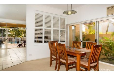 Property photo of 14 Pine Valley Drive Robina QLD 4226