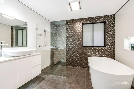 Property photo of 6A Vaucluse Place Glen Alpine NSW 2560